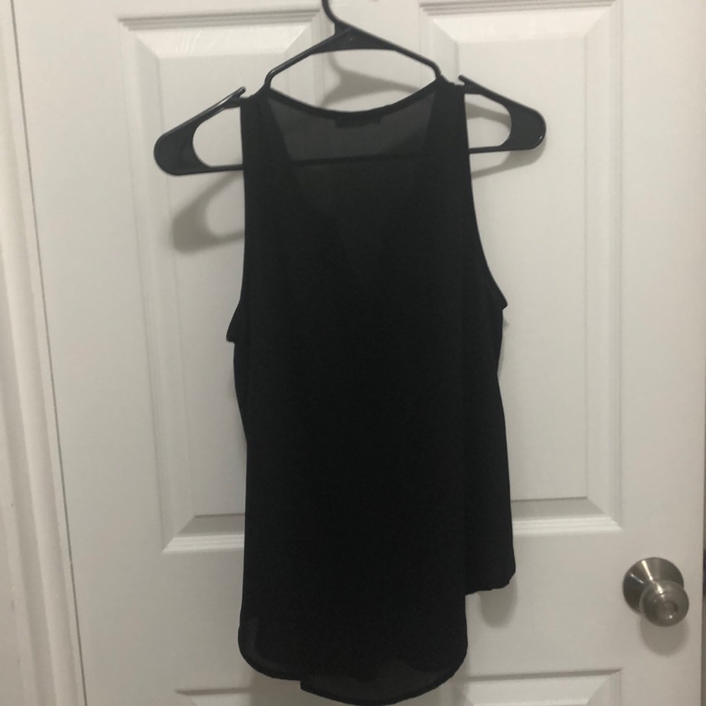 Lush Black Top - Picture 2 of 4